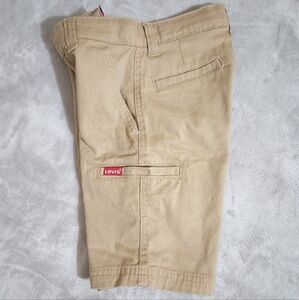 NWT Boys Levi's Youth Khaki Cargo Shorts 6